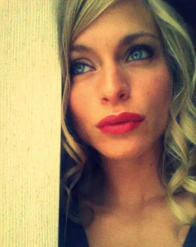 Tara T.