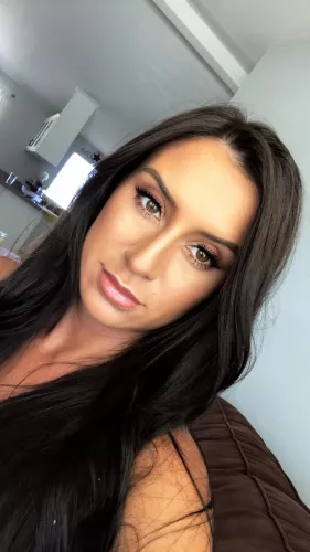 Kaitlyn B.
