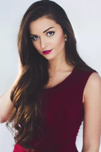 Amanda E.