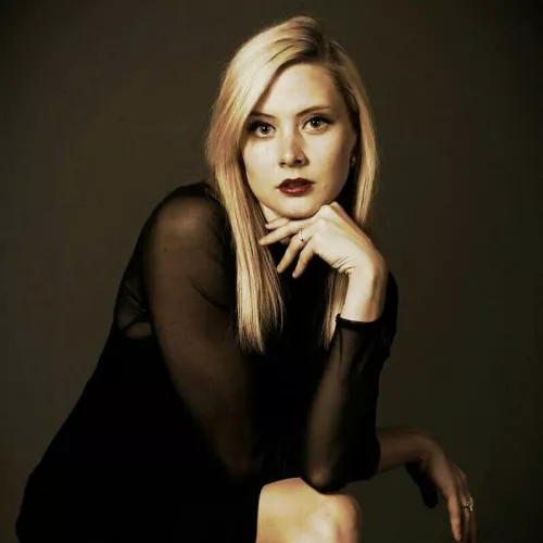 Kirsten L.