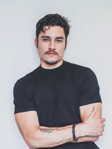 Cesar R.